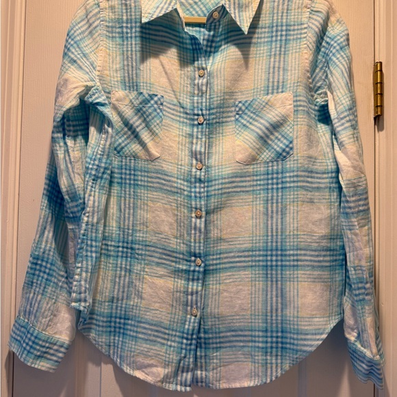 Lilly Pulitzer Sea View Button-Down Shirt in Blue Ibiza - Picture 3 of 6